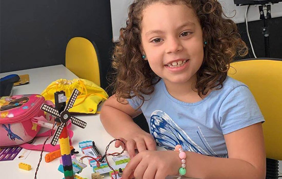 Meninas na tecnologia: por que incentivar desde cedo